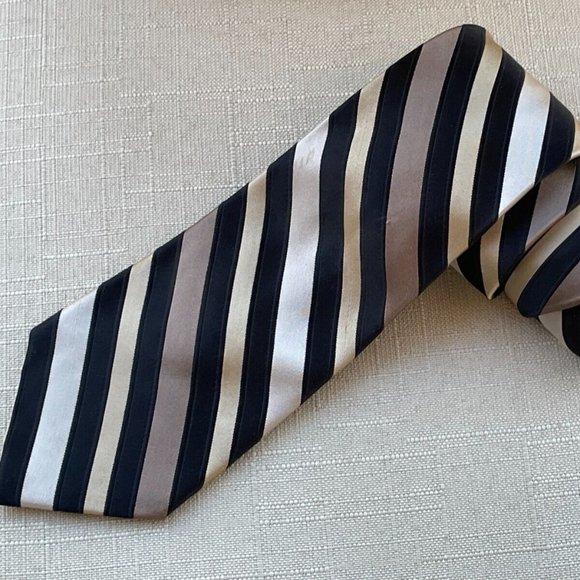 Croft and Barrow Men Tie Multi Color Striped Necktie Classic Tie 100% Silk - Picture 1 of 10